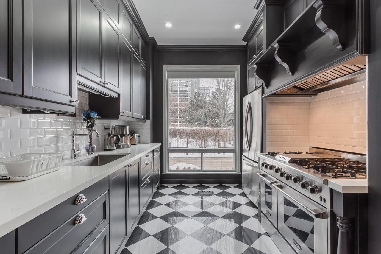 E Residential Luxury Rental Toronto Eksteriør bilde